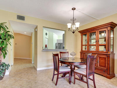 100 Uno Lago Drive, Juno Beach, FL 33408