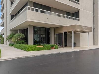 5550 N Ocean Drive, Singer Island, FL 33404