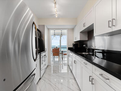 5550 N Ocean Drive, Singer Island, FL 33404