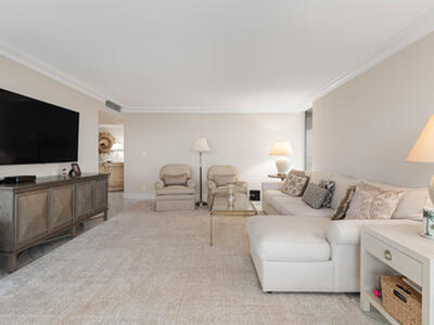 5550 N Ocean Drive, Singer Island, FL 33404