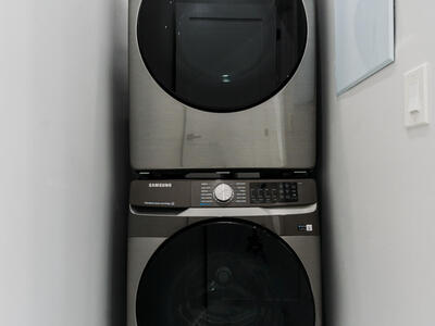 909 NW 4th Avenue, Hallandale Beach, FL 33009