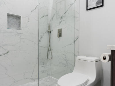 909 NW 4th Avenue, Hallandale Beach, FL 33009