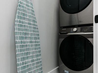 909 NW 4th Avenue, Hallandale Beach, FL 33009