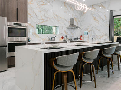 909 NW 4th Avenue, Hallandale Beach, FL 33009