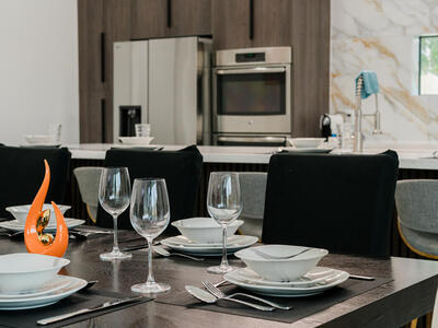 909 NW 4th Avenue, Hallandale Beach, FL 33009