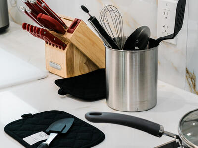 909 NW 4th Avenue, Hallandale Beach, FL 33009