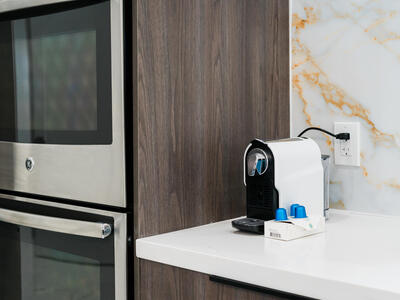 909 NW 4th Avenue, Hallandale Beach, FL 33009