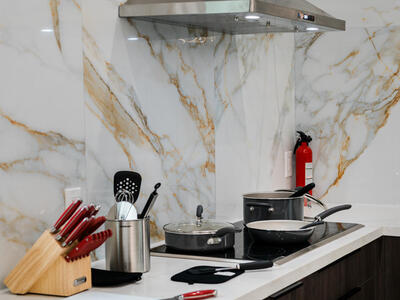 909 NW 4th Avenue, Hallandale Beach, FL 33009