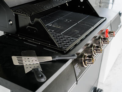 909 NW 4th Avenue, Hallandale Beach, FL 33009