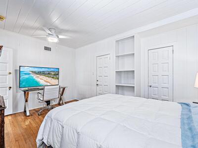 5 N Beach Road, Jupiter Island, FL 33455