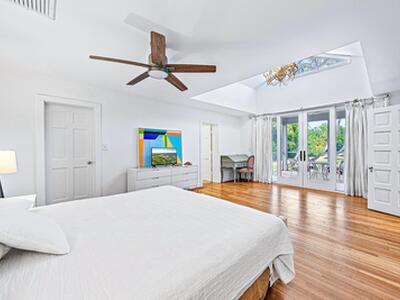 5 N Beach Road, Jupiter Island, FL 33455