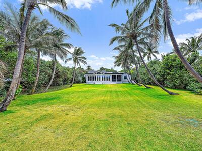 5 N Beach Road, Jupiter Island, FL 33455