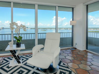 5510 N Ocean Drive, Singer Island, FL 33404