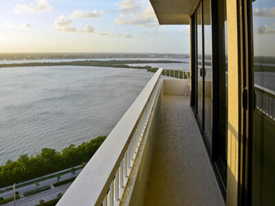 5510 N Ocean Drive, Singer Island, FL 33404