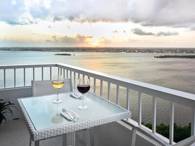 5510 N Ocean Drive, Singer Island, FL 33404