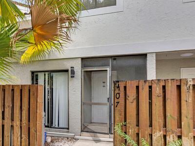 7690 Lago Del Mar Drive