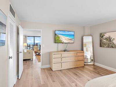 5460 N Ocean Drive Drive, Riviera Beach, FL 33404