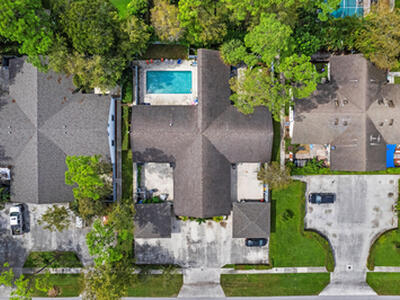 1577 Hawthorne Place