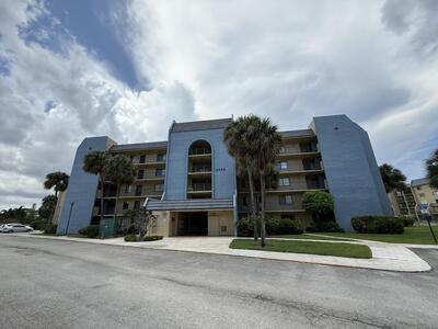 2788 Tennis Club Drive