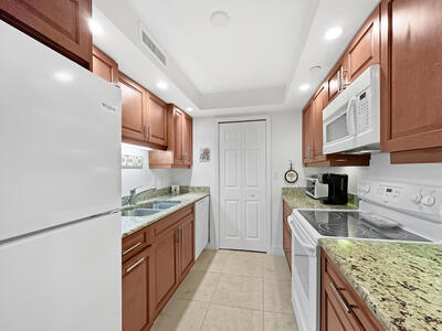 3000 N Ocean Drive, Singer Island, FL 33404