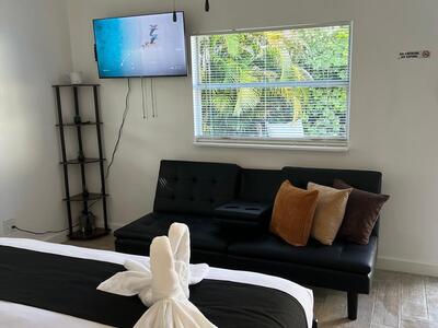 1211 NE 15th Avenue, Fort Lauderdale, FL 33304