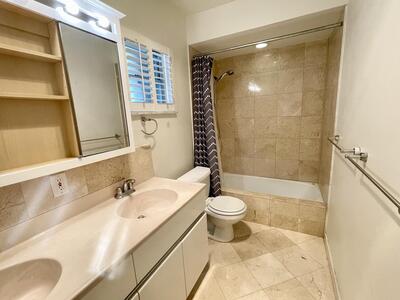 5520 N Ocean Boulevard, Ocean Ridge, FL 33435