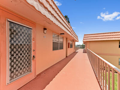 669 Saxony N, Delray Beach, FL 33446