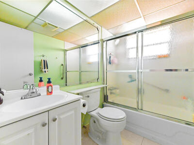 669 Saxony N, Delray Beach, FL 33446