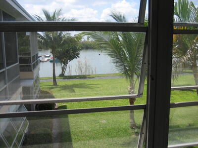 960 Crystal Lake Drive, Deerfield Beach, FL 33064