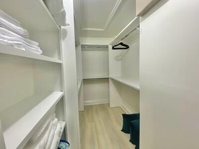 556 SW 24th Avenue, Boynton Beach, FL 33435