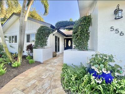 556 SW 24th Avenue, Boynton Beach, FL 33435