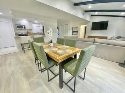 556 SW 24th Avenue, Boynton Beach, FL 33435