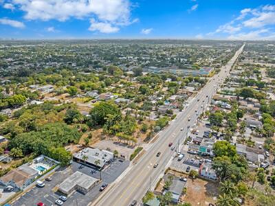 3801 10th Avenue N, Palm Springs, FL 33461