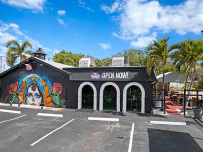 3801 10th Avenue N, Palm Springs, FL 33461