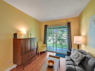 232 Farnham J, Deerfield Beach, FL 33442