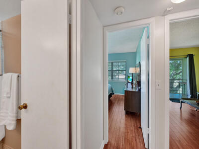 232 Farnham J, Deerfield Beach, FL 33442