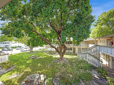 232 Farnham J, Deerfield Beach, FL 33442