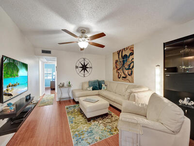 232 Farnham J, Deerfield Beach, FL 33442