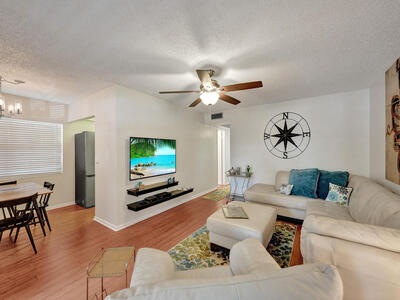 232 Farnham J, Deerfield Beach, FL 33442