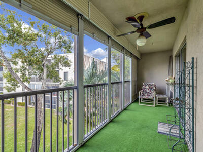 6585 Kensington Lane, Delray Beach, FL 33446