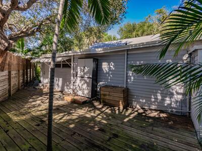 808 N Palmway, Lake Worth Beach, FL 33460