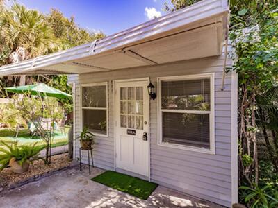 808 N Palmway, Lake Worth Beach, FL 33460