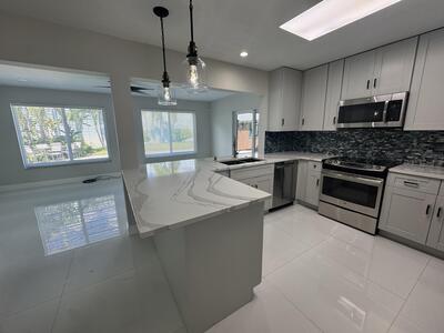 10339 Daphne Avenue, Palm Beach Gardens, FL 33410