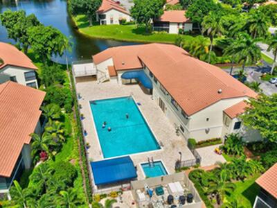 10592 Tropic Palm Avenue, Boynton Beach, FL 33437