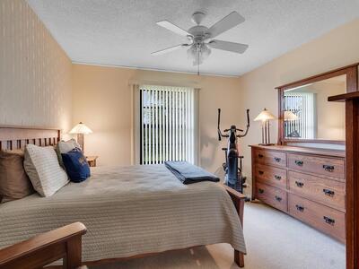 27 Plantation Drive, Vero Beach, FL 32966