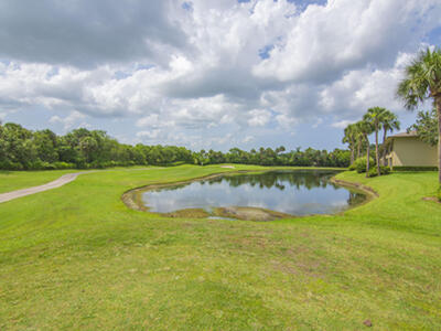 27 Plantation Drive, Vero Beach, FL 32966