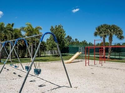 5544 Spanish River Road, Fort Pierce, FL 34951