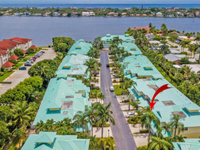 142 Barefoot Cove, Hypoluxo, FL 33462