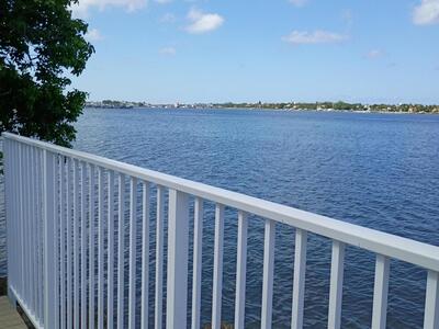 142 Barefoot Cove, Hypoluxo, FL 33462