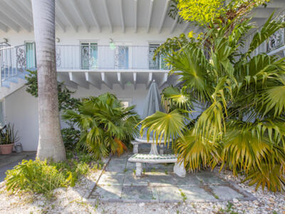 1520 Lake Avenue, Lake Worth Beach, FL 33460